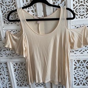 Off shoulders nude top